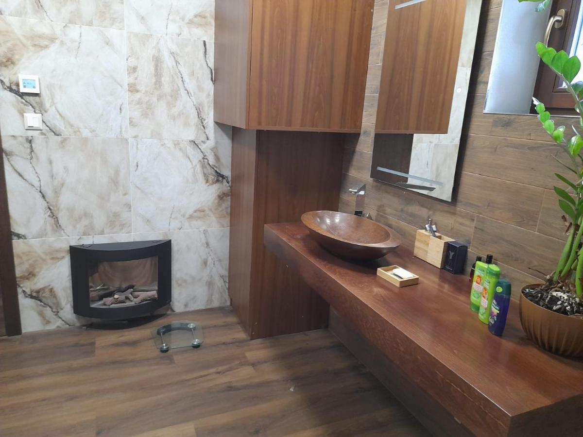Apartmanovy Dom טרצ'ובה מראה חיצוני תמונה